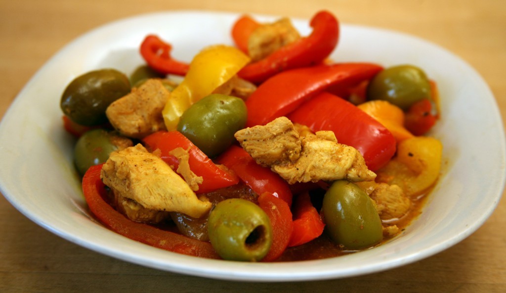 Mediterranean Diet Recipe: Chicken Tagine with Peppers and Green Olives
