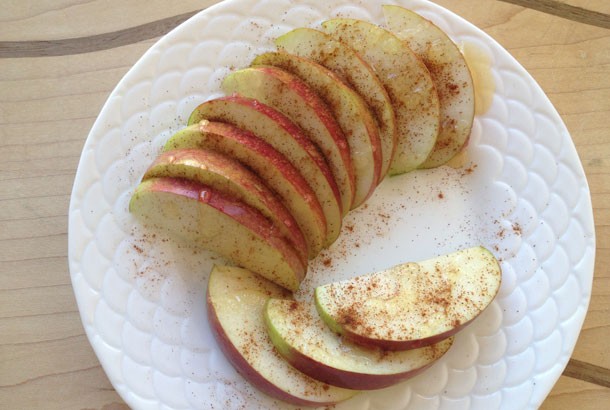 Apples and Cinnamon Treat