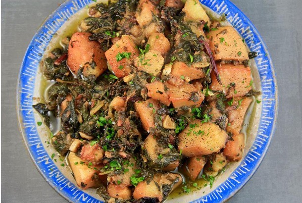 Mediterranean Diet Recipes: Horta With Potatoes