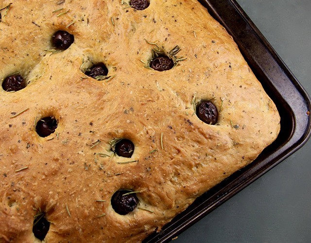 Mediterranean Diet Recipes: Olive and Rosemary Focaccia