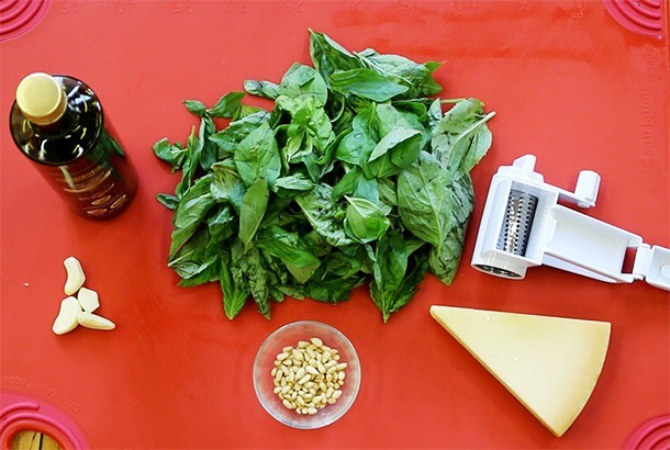 Mediterranean Diet Recipes: Hand Chopped Pesto
