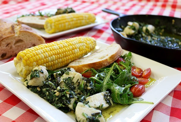 Pan-Fried Scallops with Hand-Chopped Pesto