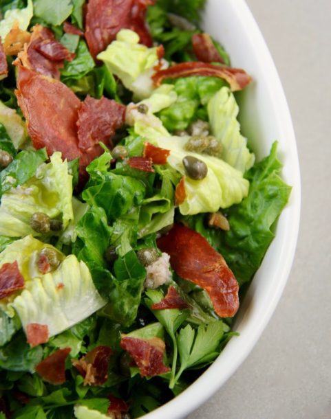 Mediterranean Diet: Arugula and Romaine Salad with Capers and Prosciutto