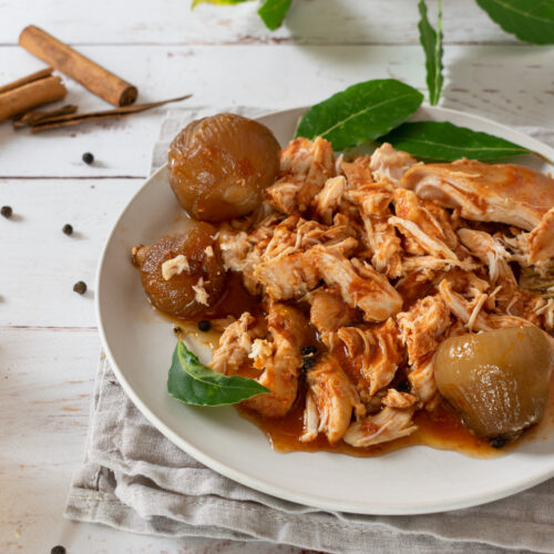 Slow Cooker Chicken Stifado-1