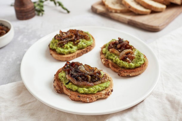 Avocado Toast with Caramelized Balsamic Onions