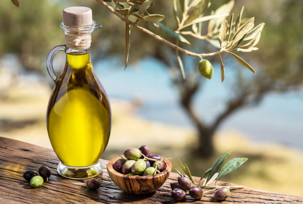 Mediterranean Diet Food List - Extra Virgin Olive Oil