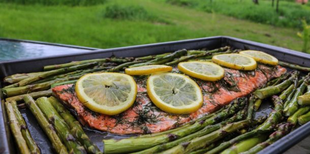 sheet pan salmon