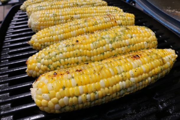 grilled corn recipe with green tahini sauce