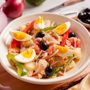 Tuna Salad with Egg and Potato (Spanish Country Salad)