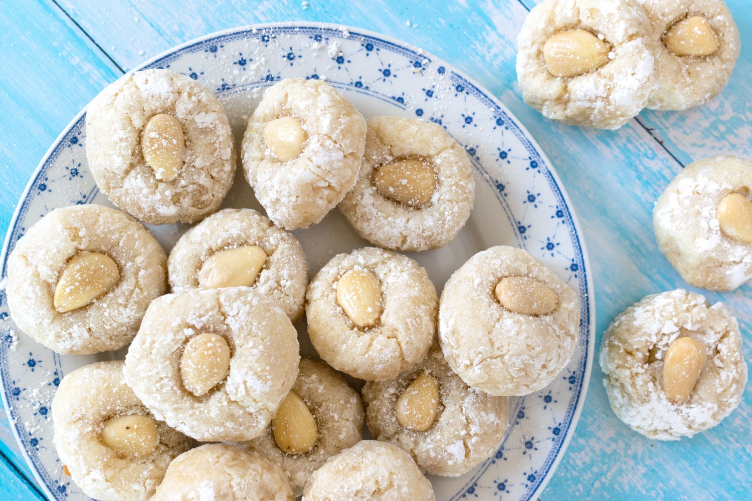 Greek Almond Cookies