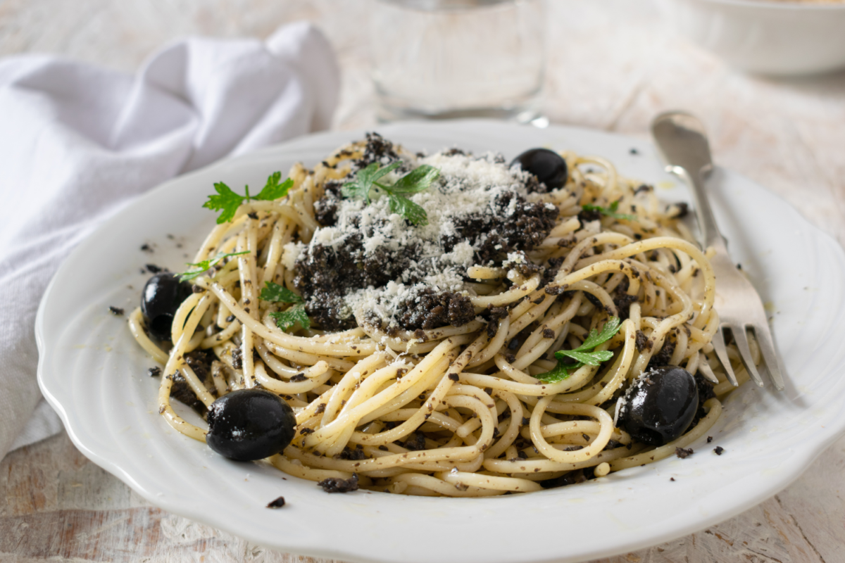 Black Olive Tapenade With Pasta Article