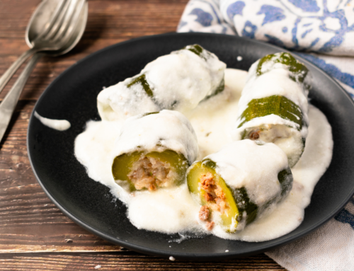 Kousa Bil Laban (Lebanese Stuffed Zucchini With Yogurt Sauce)