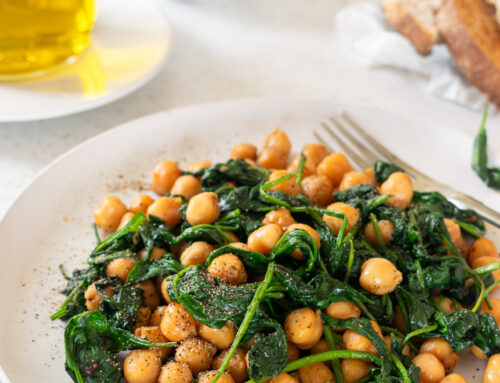 Espinacas con Garbanzos (Spanish Spinach and Chickpeas)