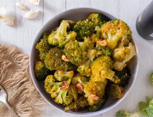 Steamed Broccoli with Garlic and Smoked Paprika