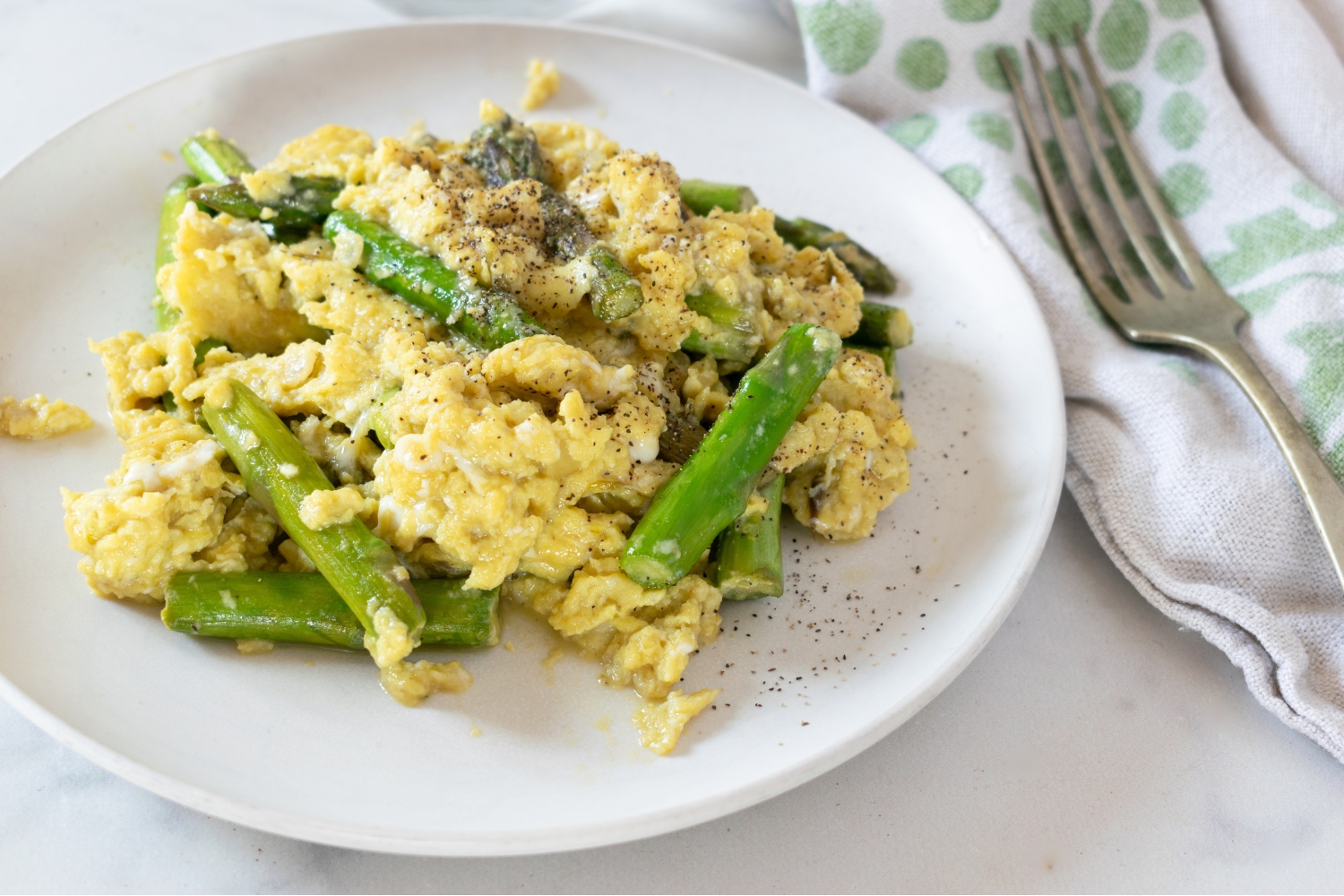 Sautéed Asparagus with Eggs (Croatia)